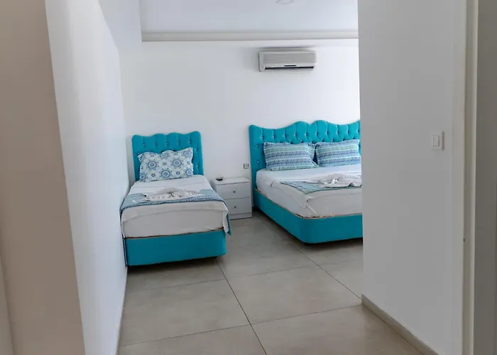 Avisos Hotel And Apartments