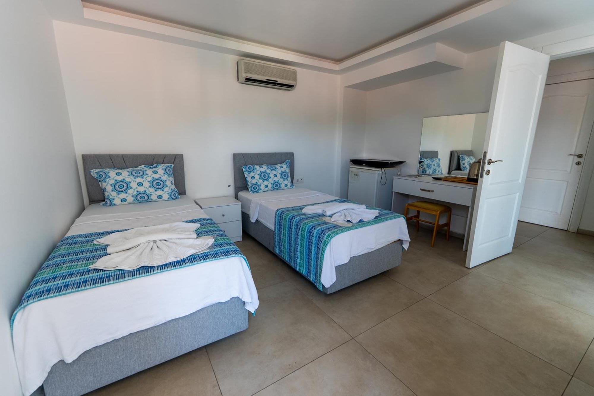 Avisos And Aparthotel