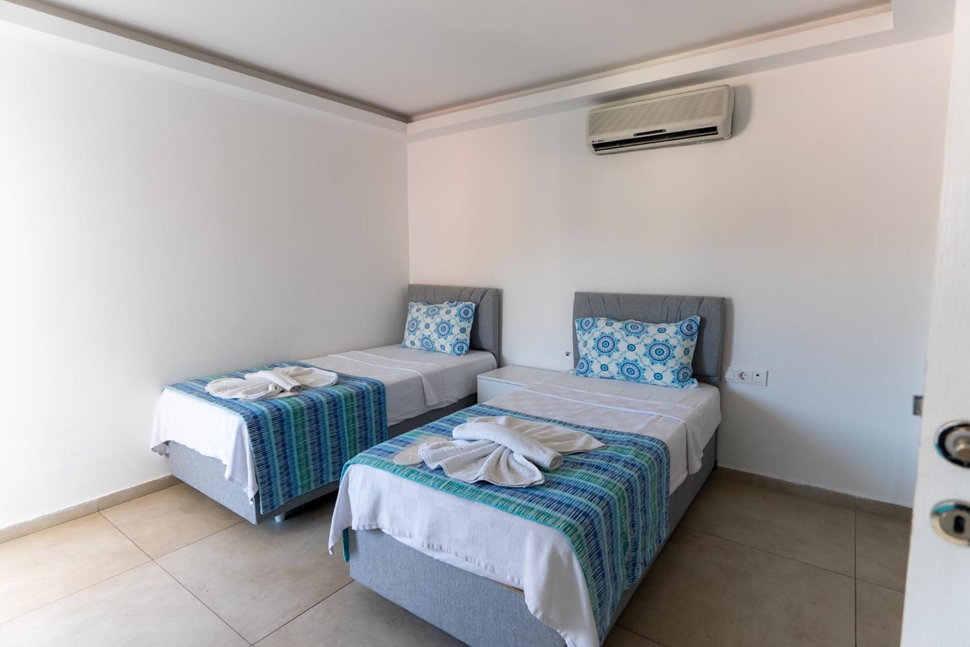 Avisos And Marmaris