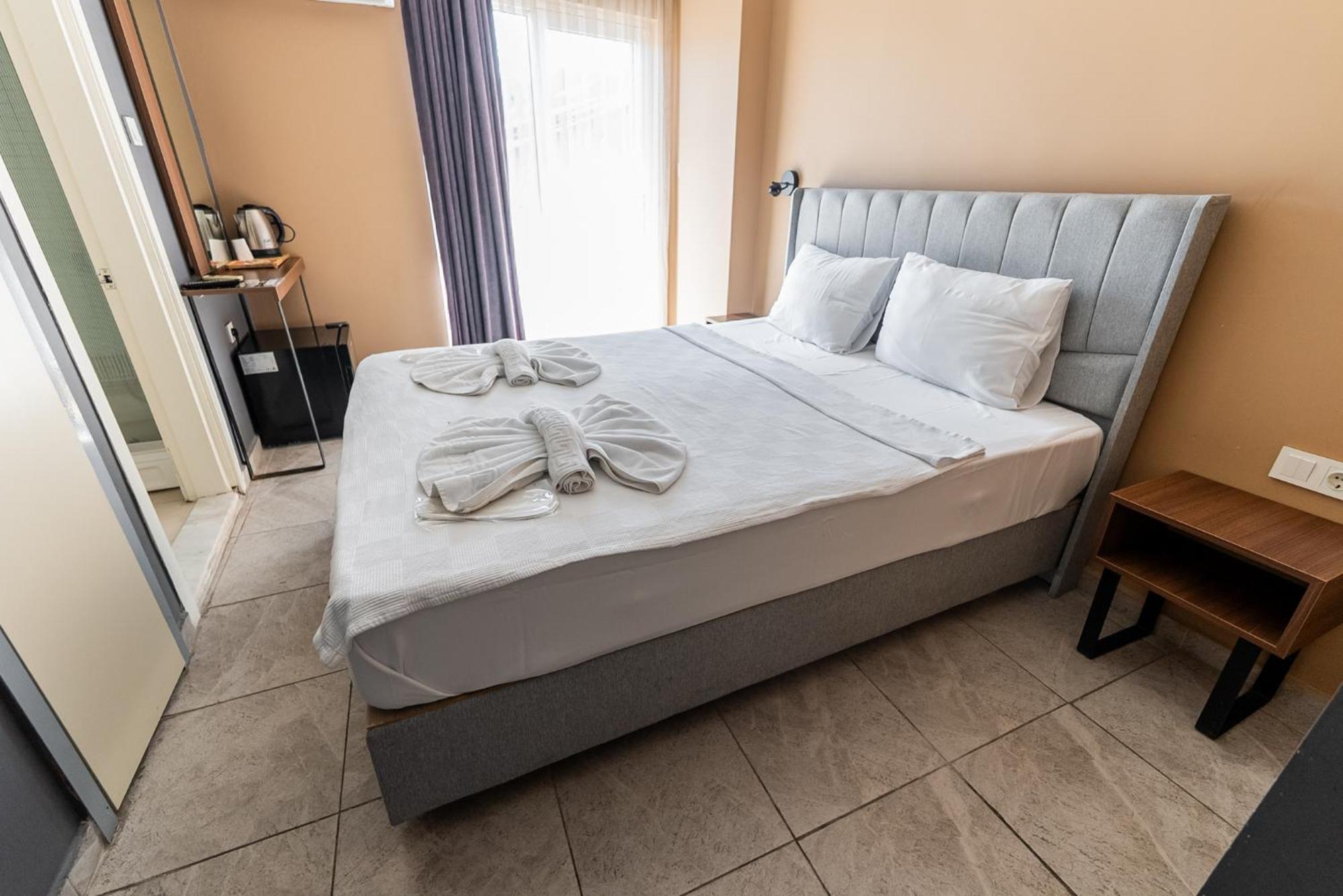 Avisos And Aparthotel *